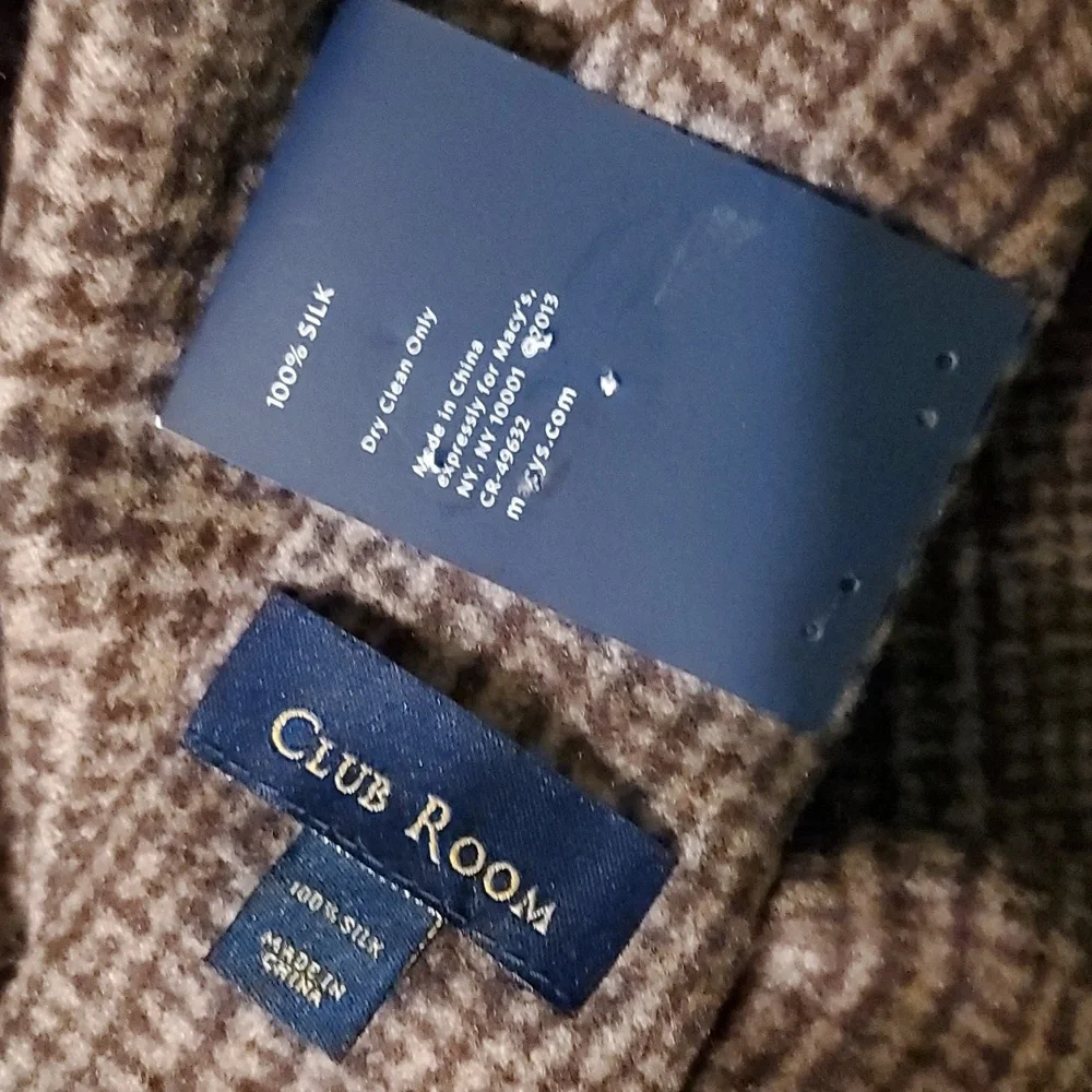 New Club Room unisex brown and tan design, soft silk scarf
